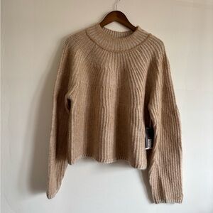 NWT Worthington Ribbed Crew Neck Sweater in Camel Heather